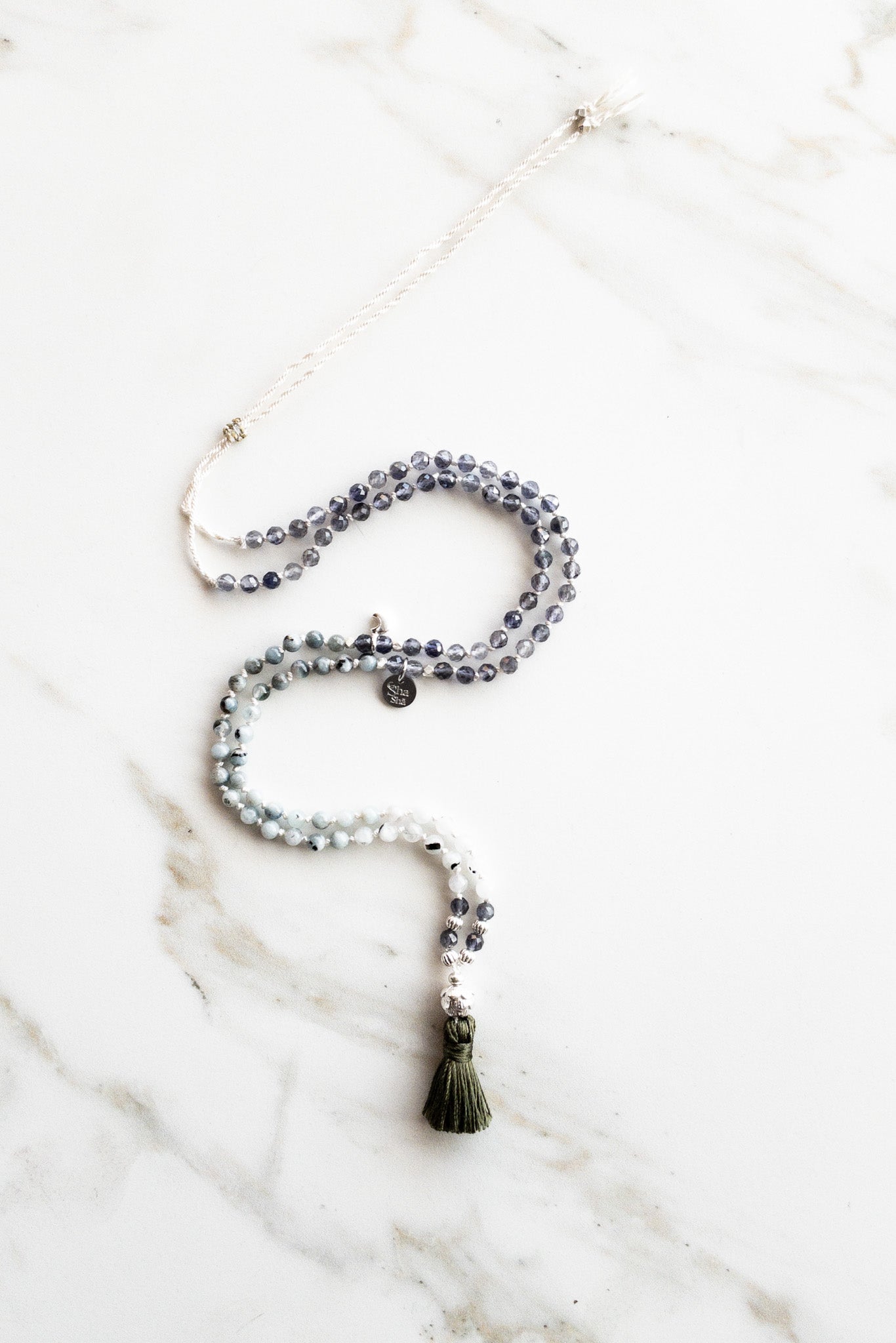 « Roots » Mini Mala 108 - Moonstone & Iolite - shashā meditation jewellery 