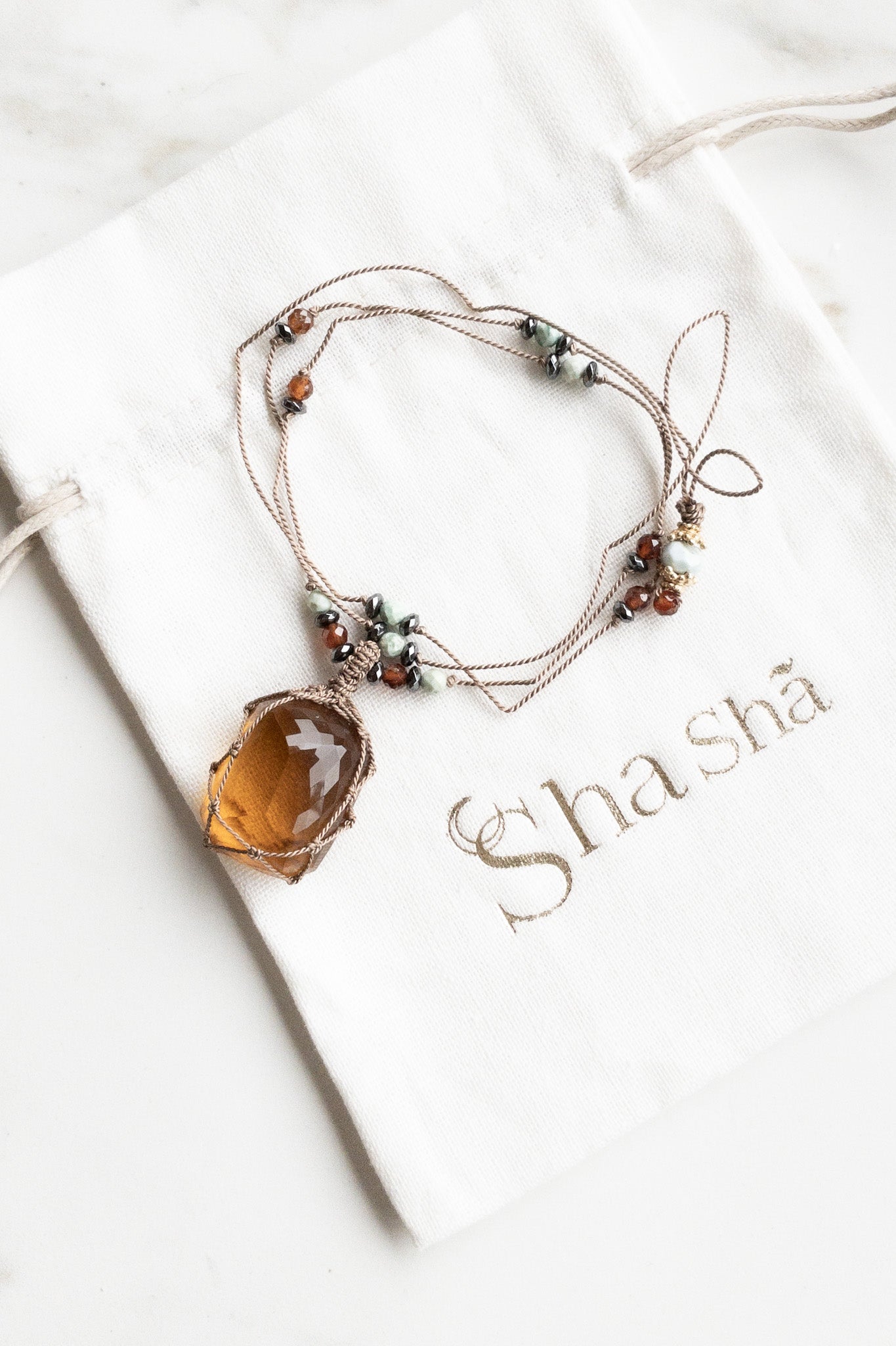 Orange Citrine Cushion « Aabha » Talisman - shashā jewellery 