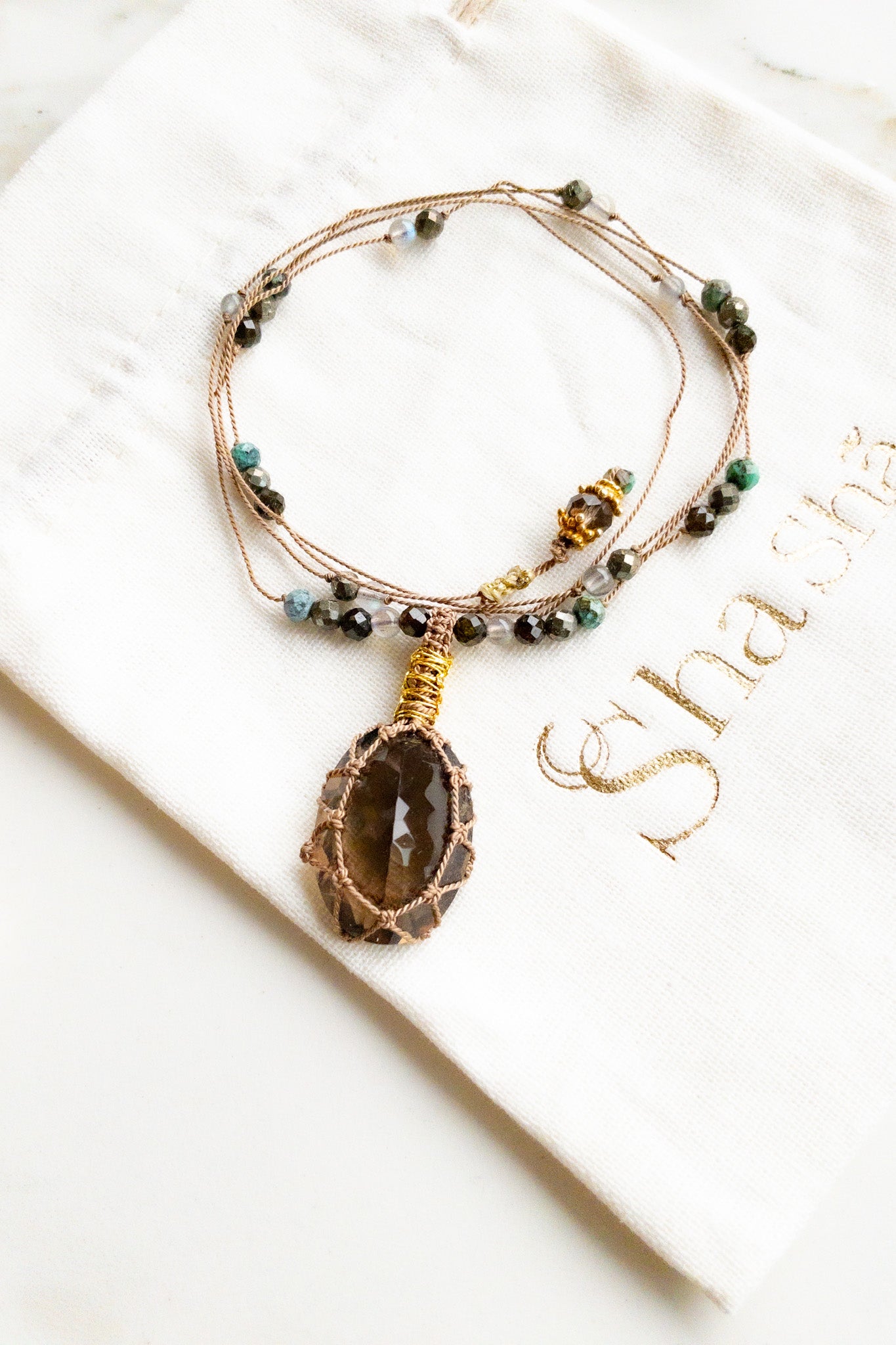 Smoky Quartz « Aabha » Talisman - shashā gemstone jewellery 