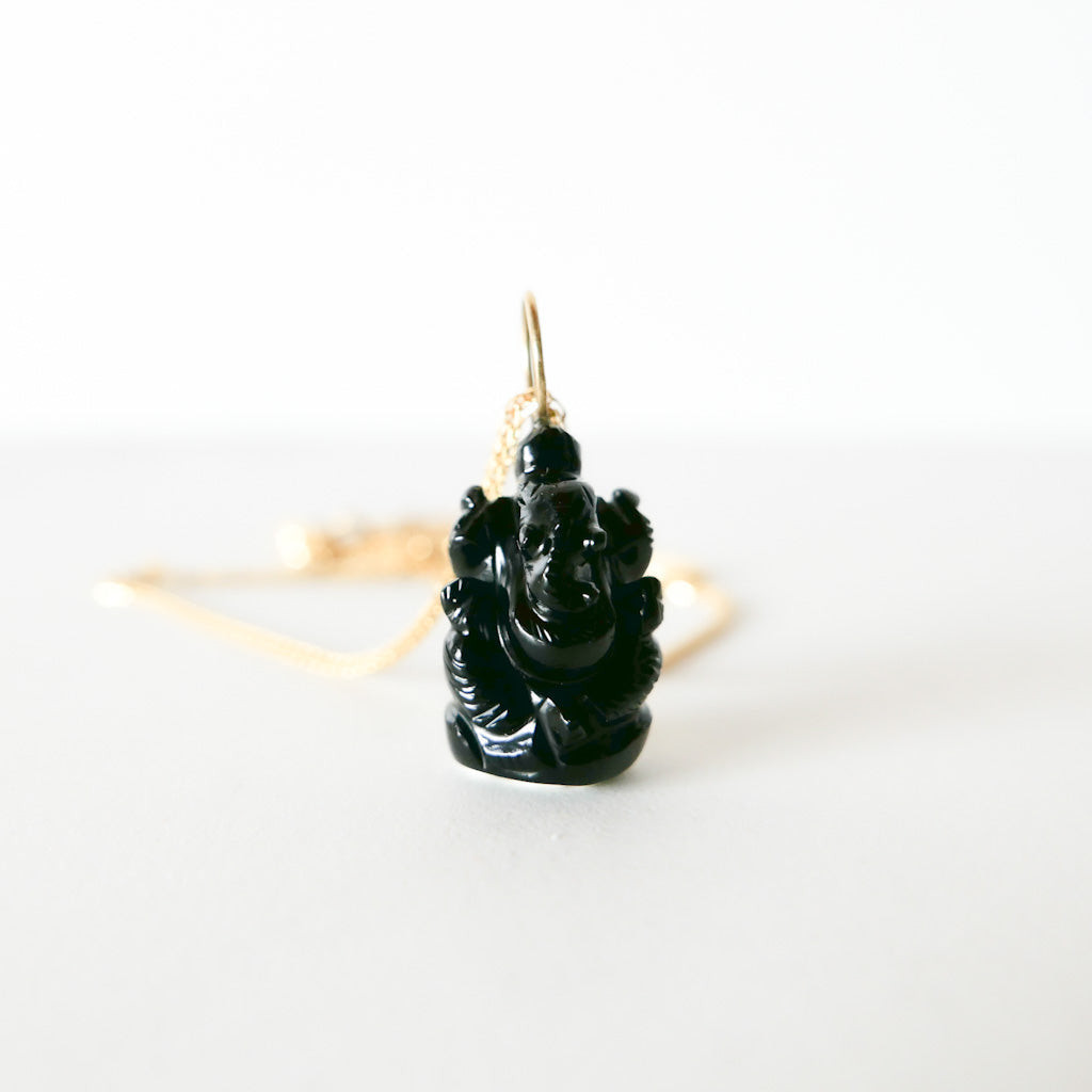 Ganesha Ji-Anhänger | Tigerauge – Zitronenquarz – Onyx – Labradorit | DIVYA