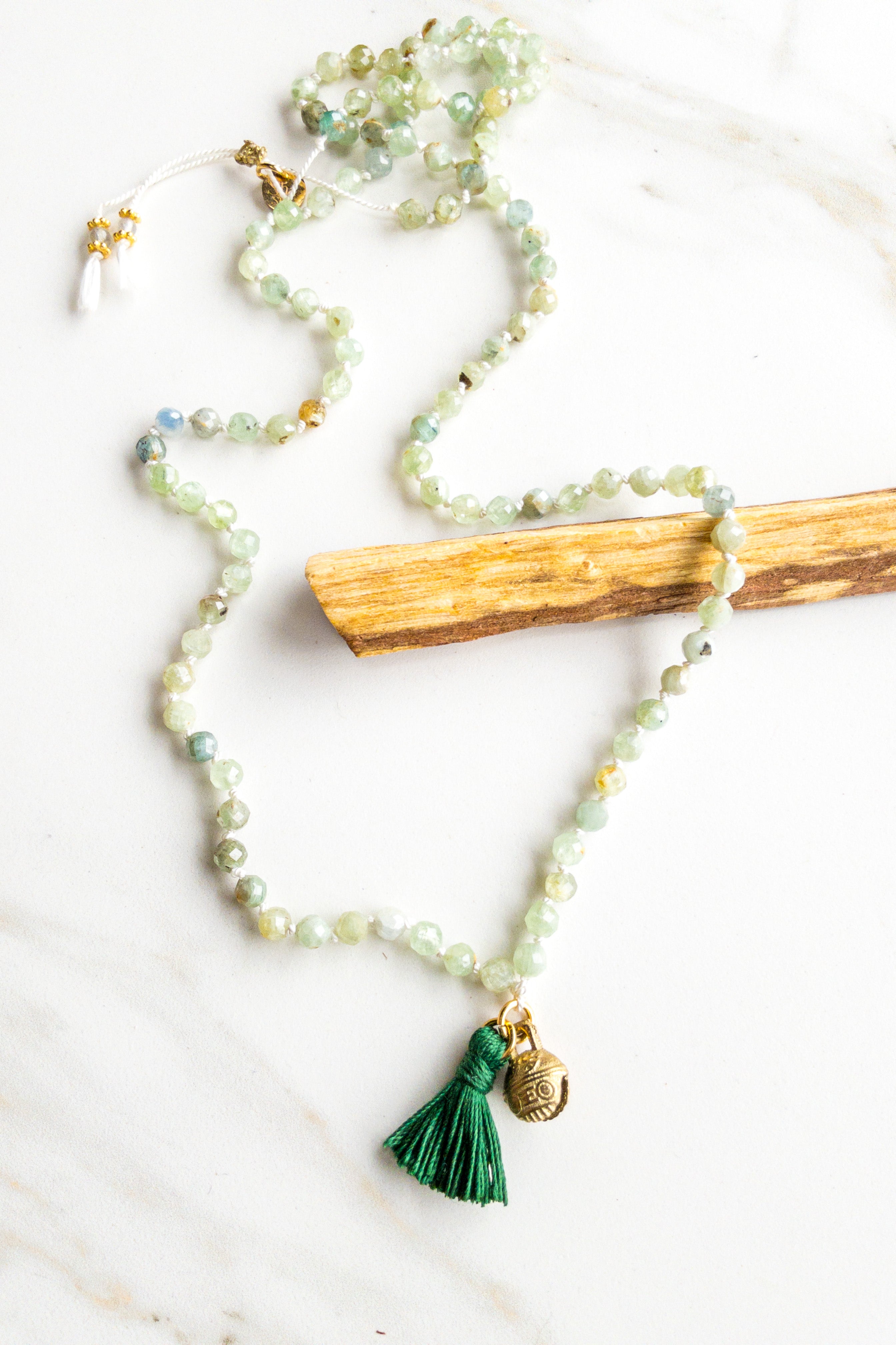 ShaSha « Roots » mini mala 108 - Green Kyanite - shashā jewelry Switzerland 