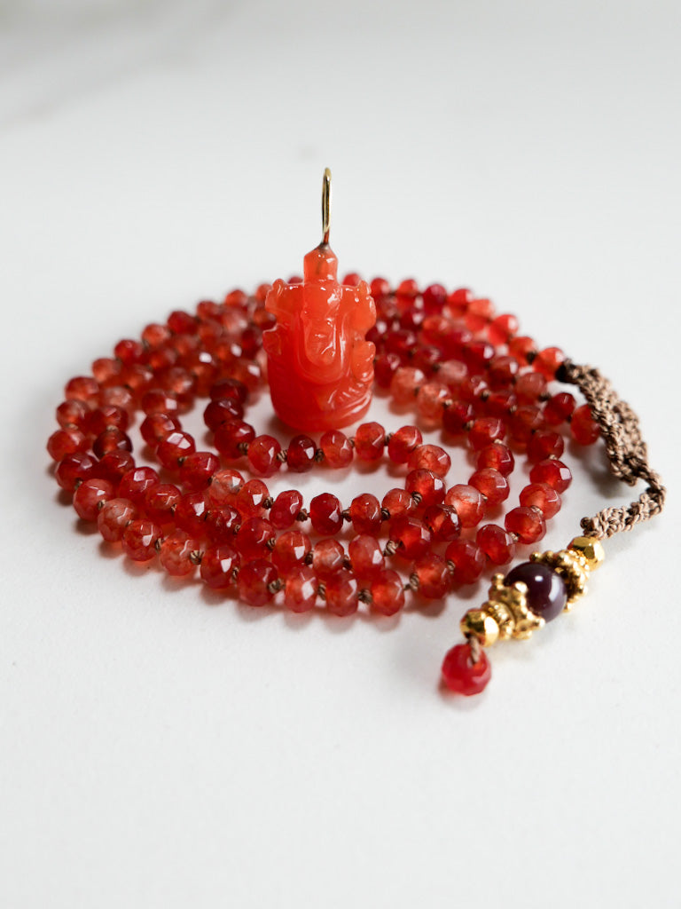 Ganesha Ji - Carnelian - DIVYA - Sacred Symbols - ShaSha Jewellery Switzerland