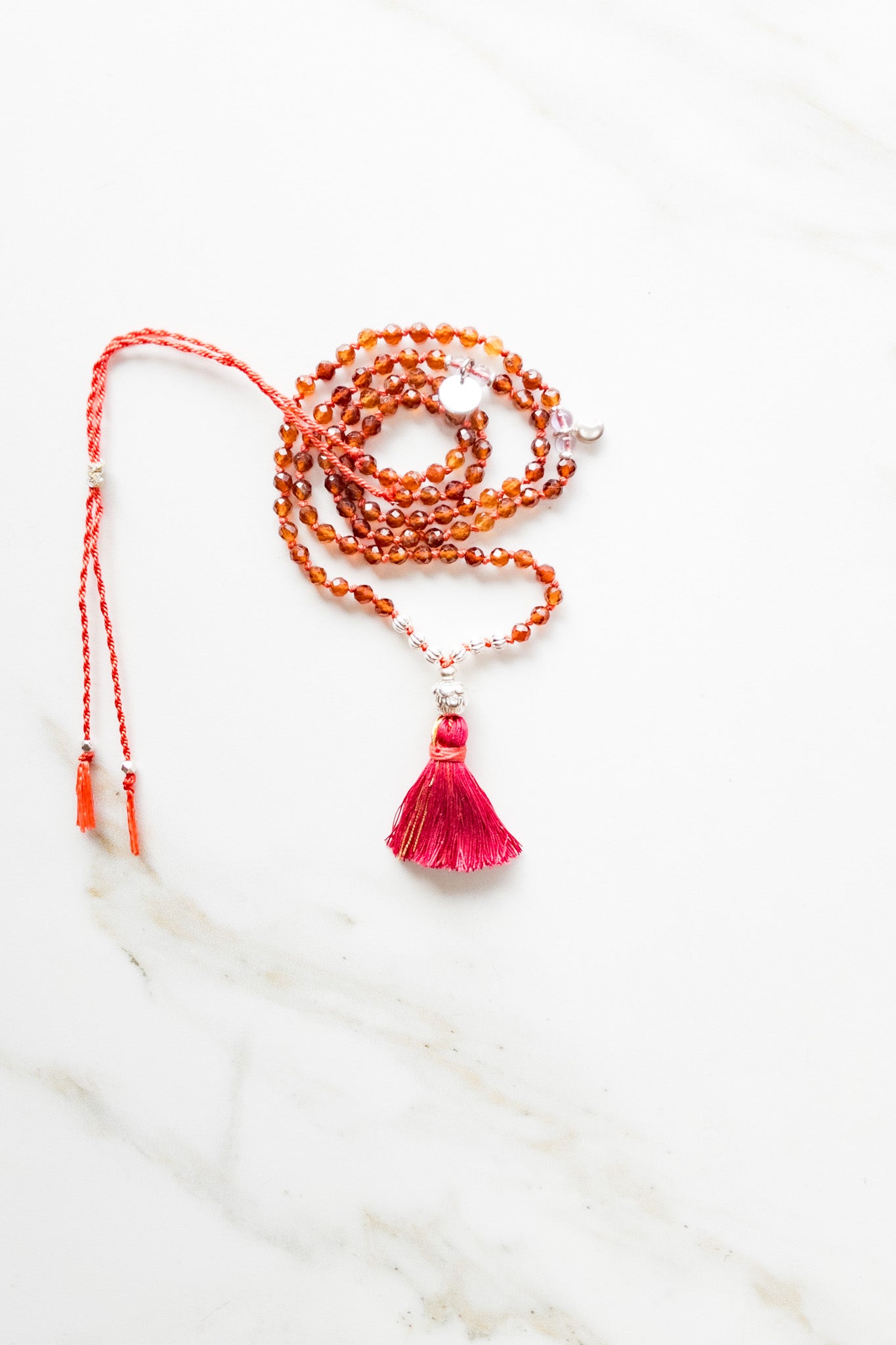 Shashā « Roots » Mini Mala 108 - Spessartine & amethyst - jewellery with meaning 