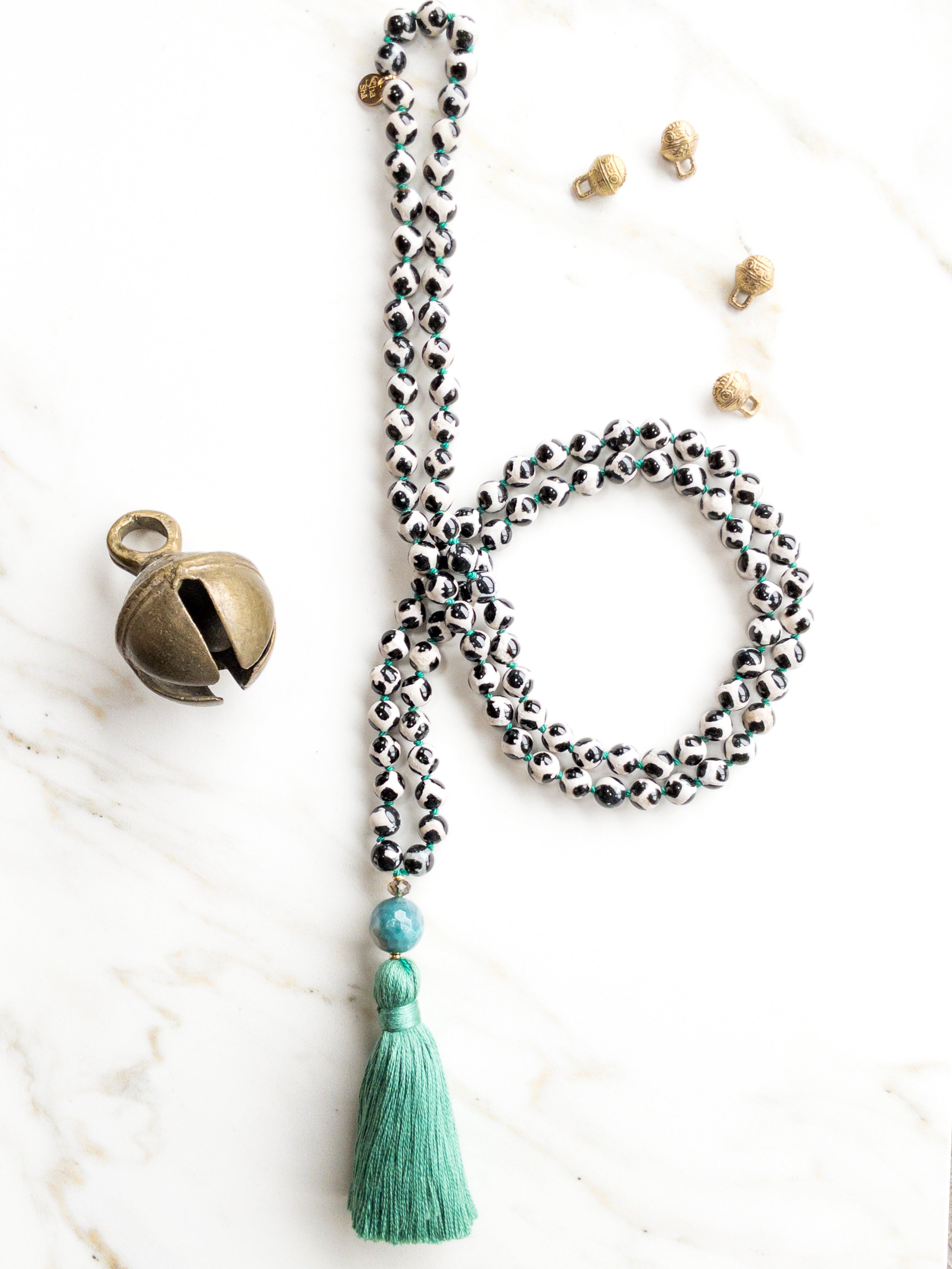 Dzi Tashi japaMala 108 beads - Agates Dzi, - Oceaneyes collection - shasha jewellery 