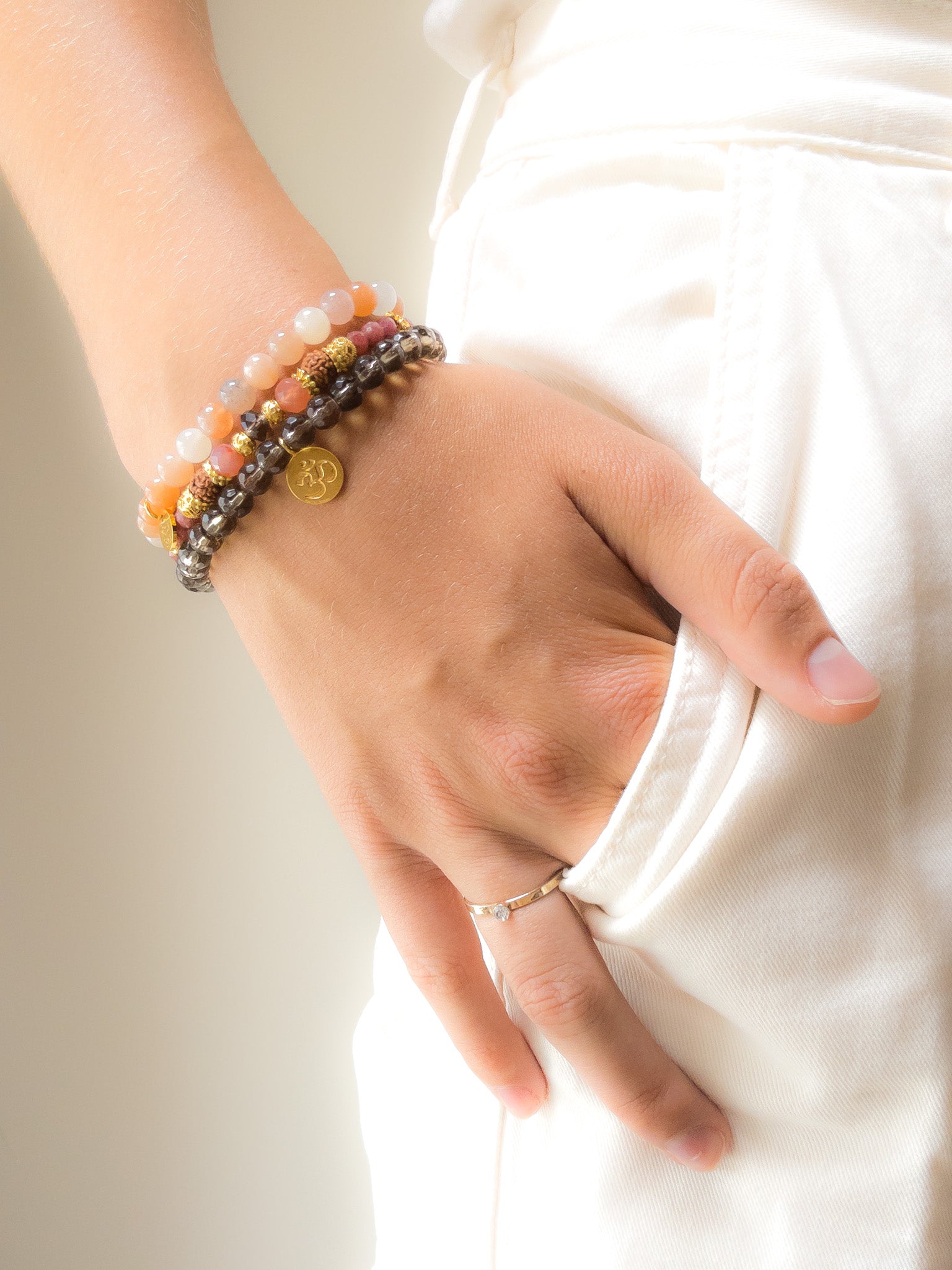 Sunstone, Sandalwood, 24k gold Vermeil Bracelet - ShaSha swiss meditation jewellery